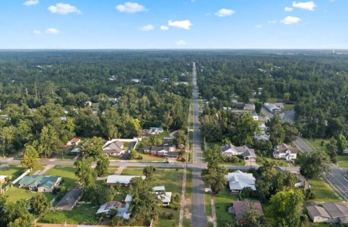 Calhoun County, FL - Florida Coast Impact Resistant Windows and Doors