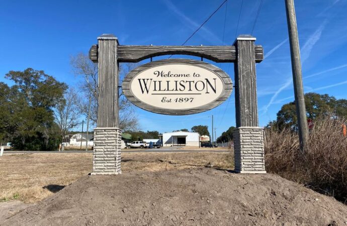 Williston, FL - Florida Coast Impact Resistant Windows and Doors